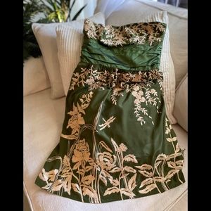 Gorgeous Tracy Reese green and beige embroidered  strapless dress